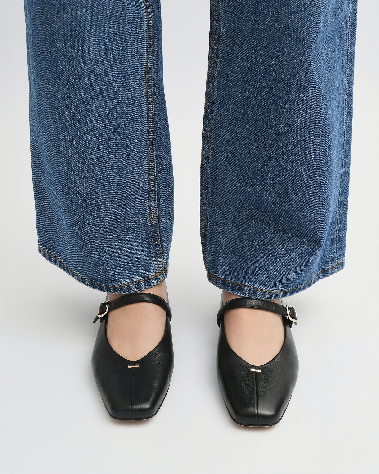 APRIL CASUAL FLATS BLACK LEATHER - Image 7