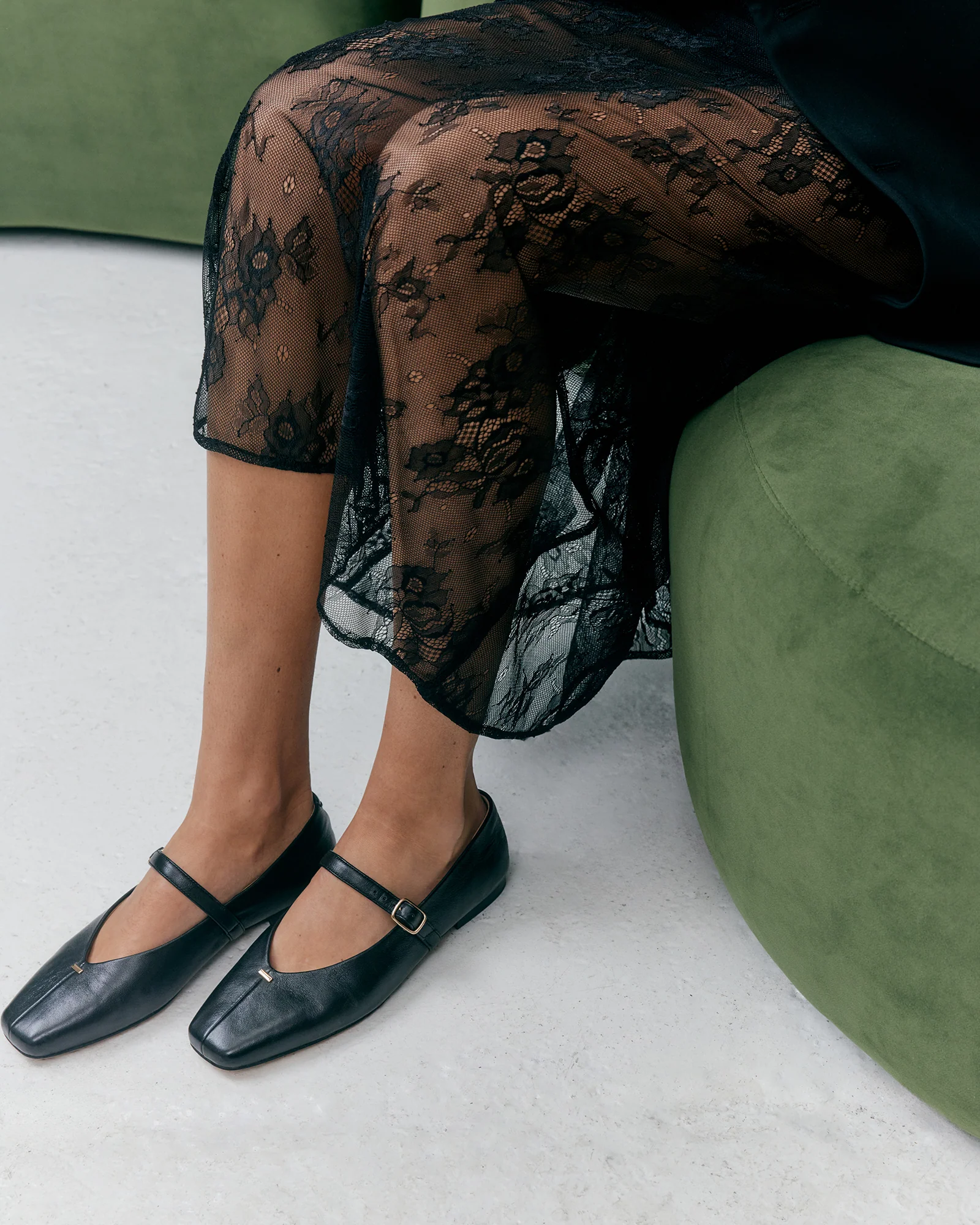 APRIL CASUAL FLATS BLACK LEATHER - Image 9
