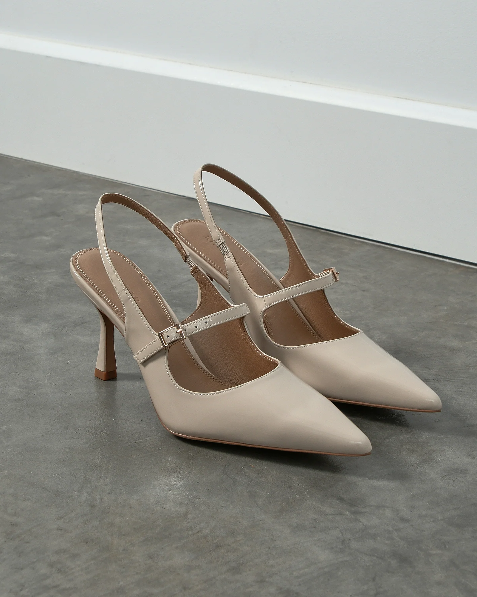 ARCHER HIGH HEELS SAND PATENT - Image 13