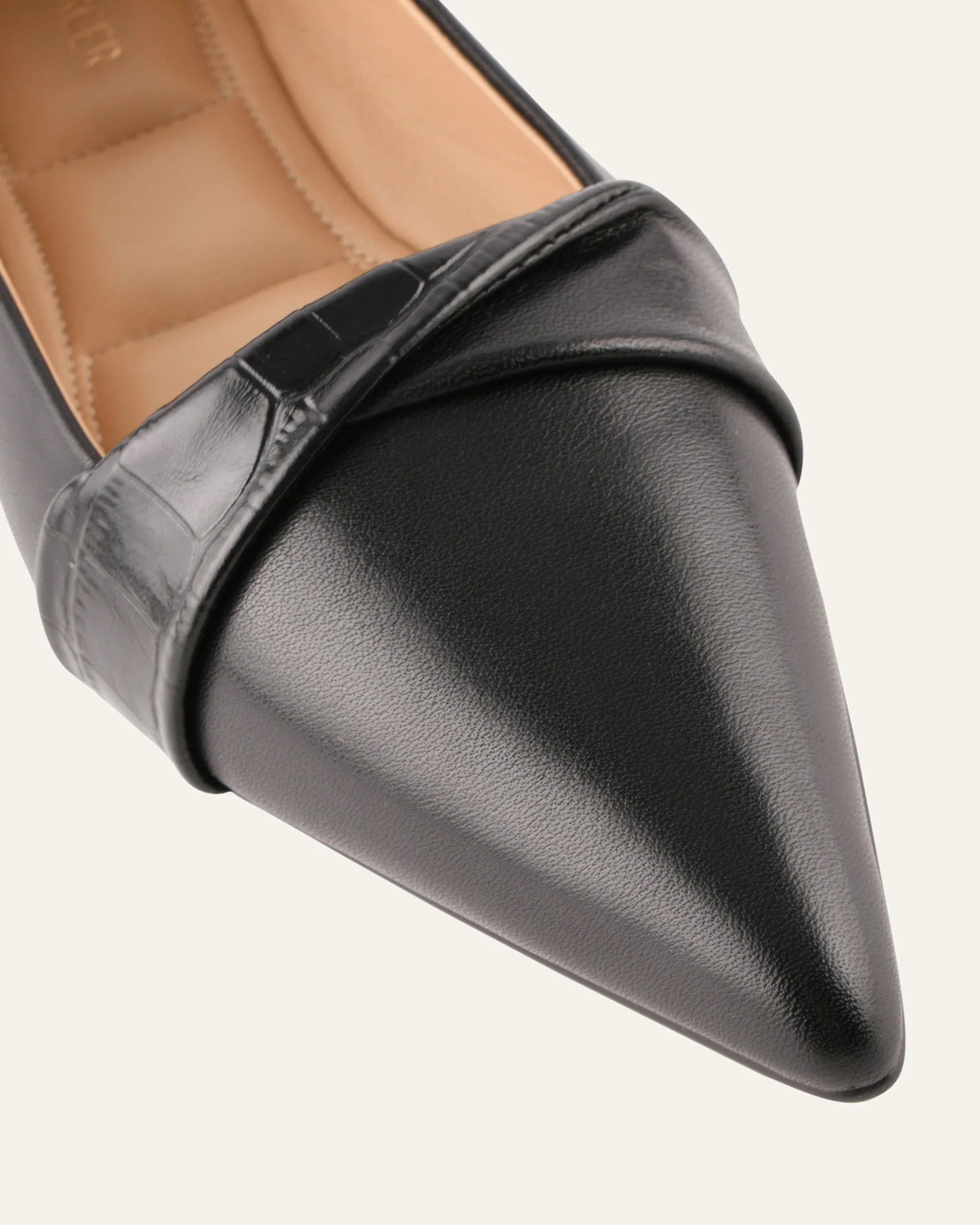 DEMETRI DRESS FLATS BLACK LEATHER - Image 4
