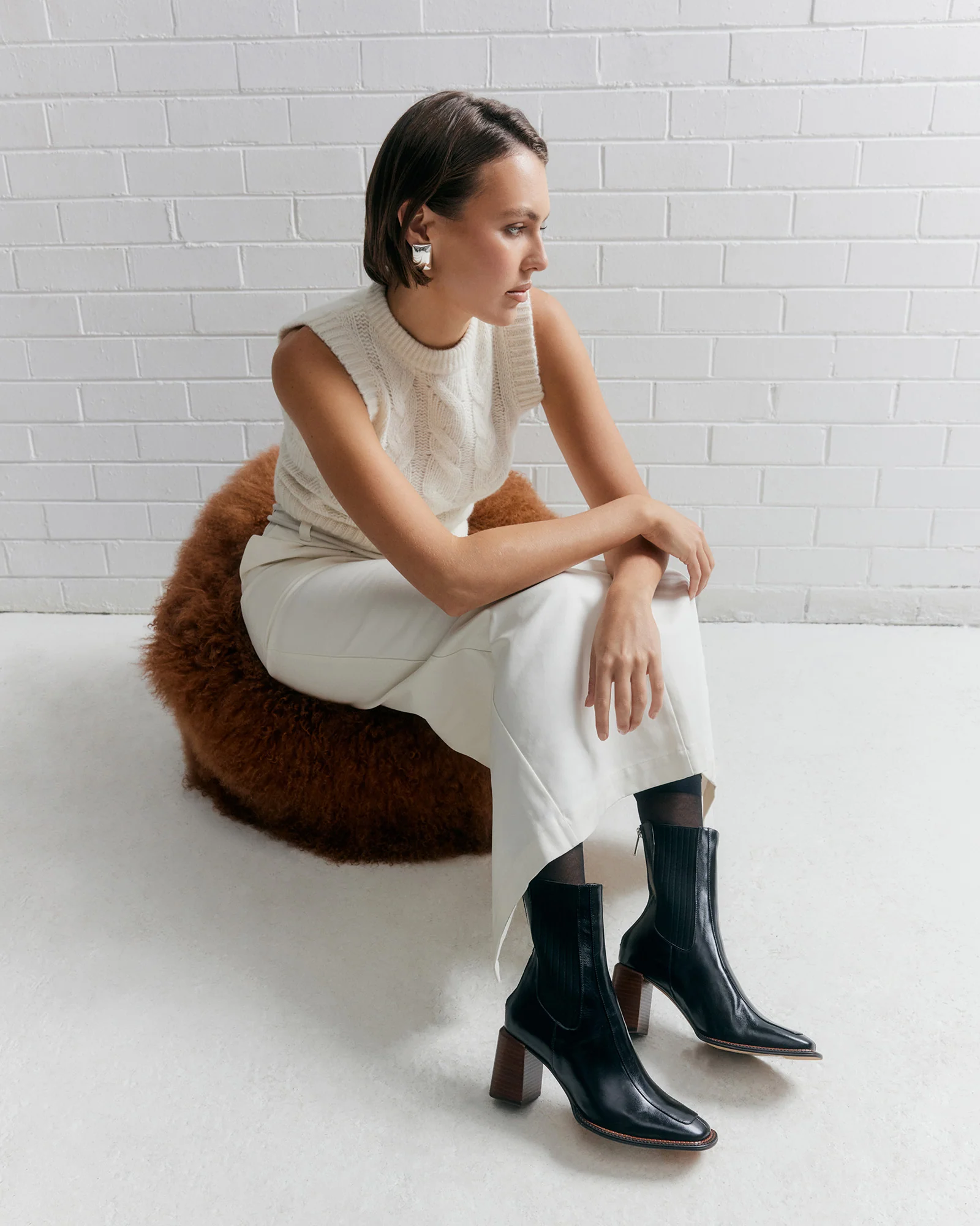 DEVINA MID ANKLE BOOTS BLACK LEATHER - Image 11