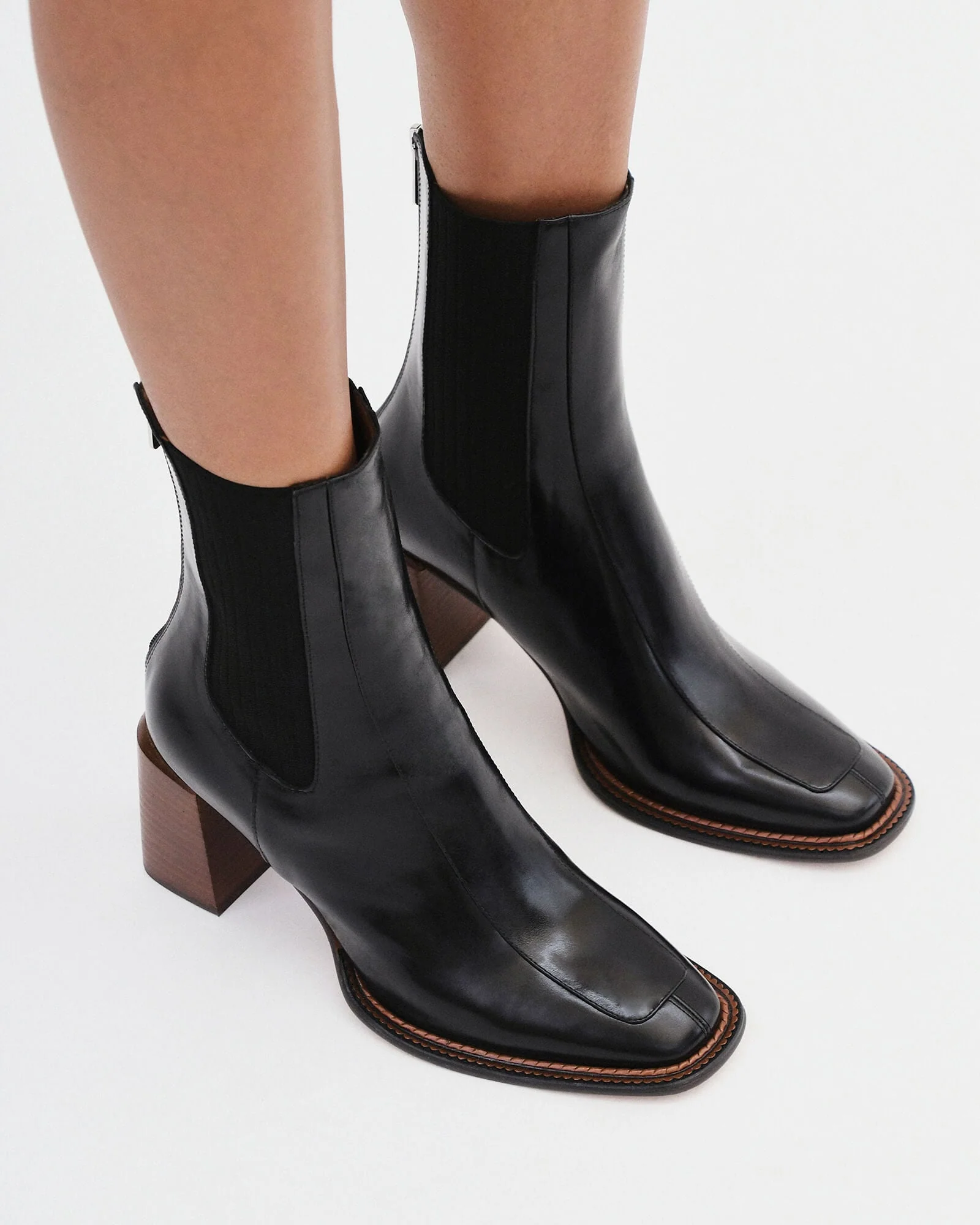 DEVINA MID ANKLE BOOTS BLACK LEATHER - Image 2