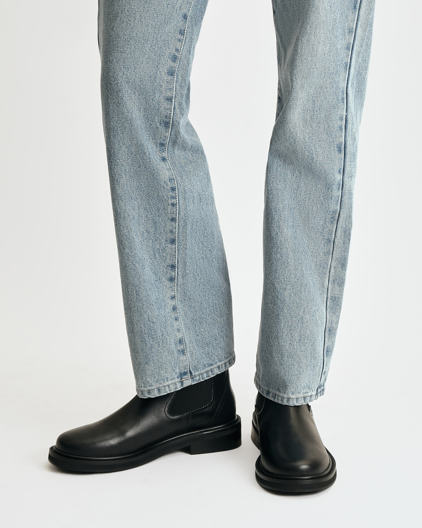 DORIAN FLAT ANKLE BOOTS BLACK LEATHER - Image 2