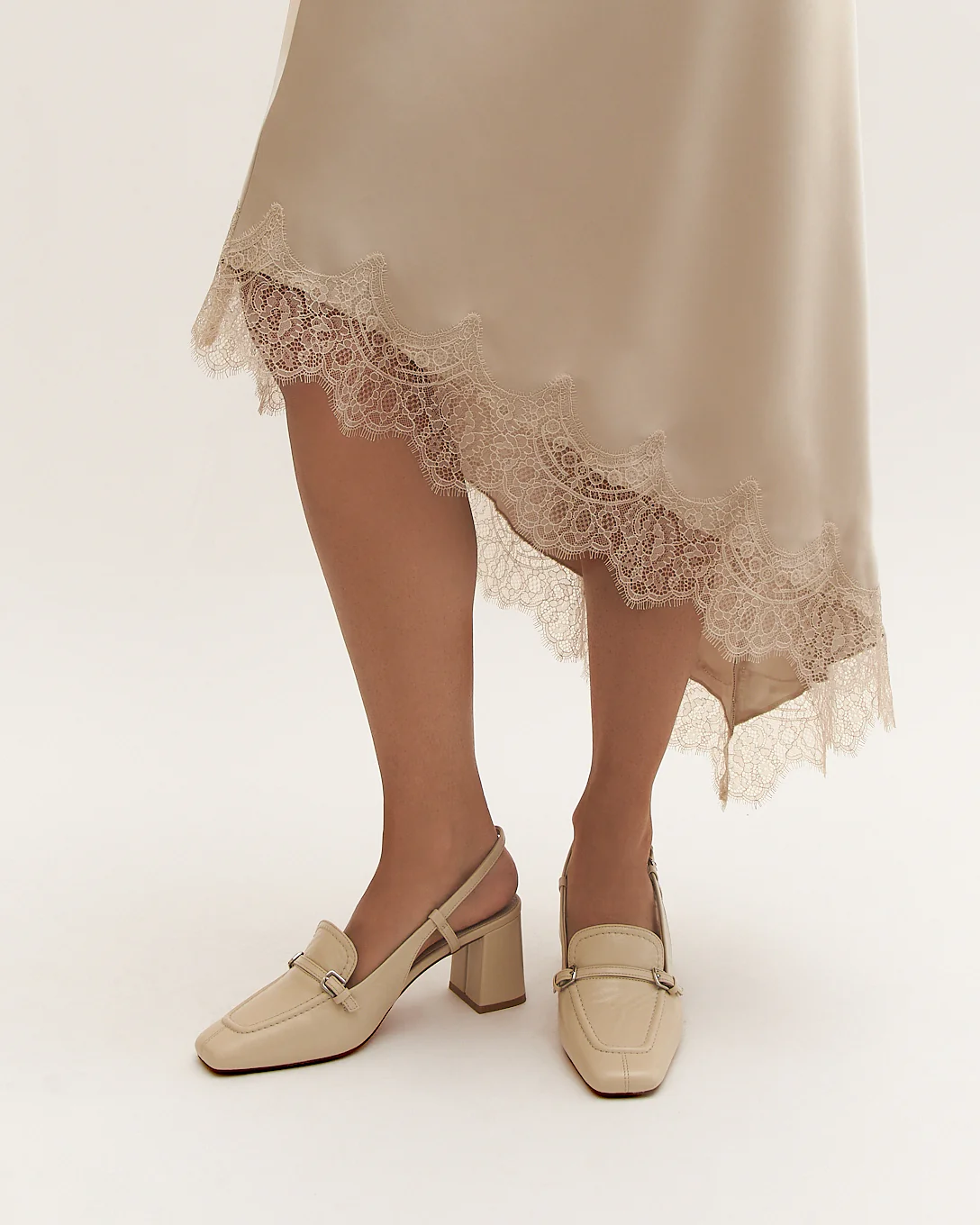 ELLERY MID HEELS OFF WHITE LEATHER - Image 2