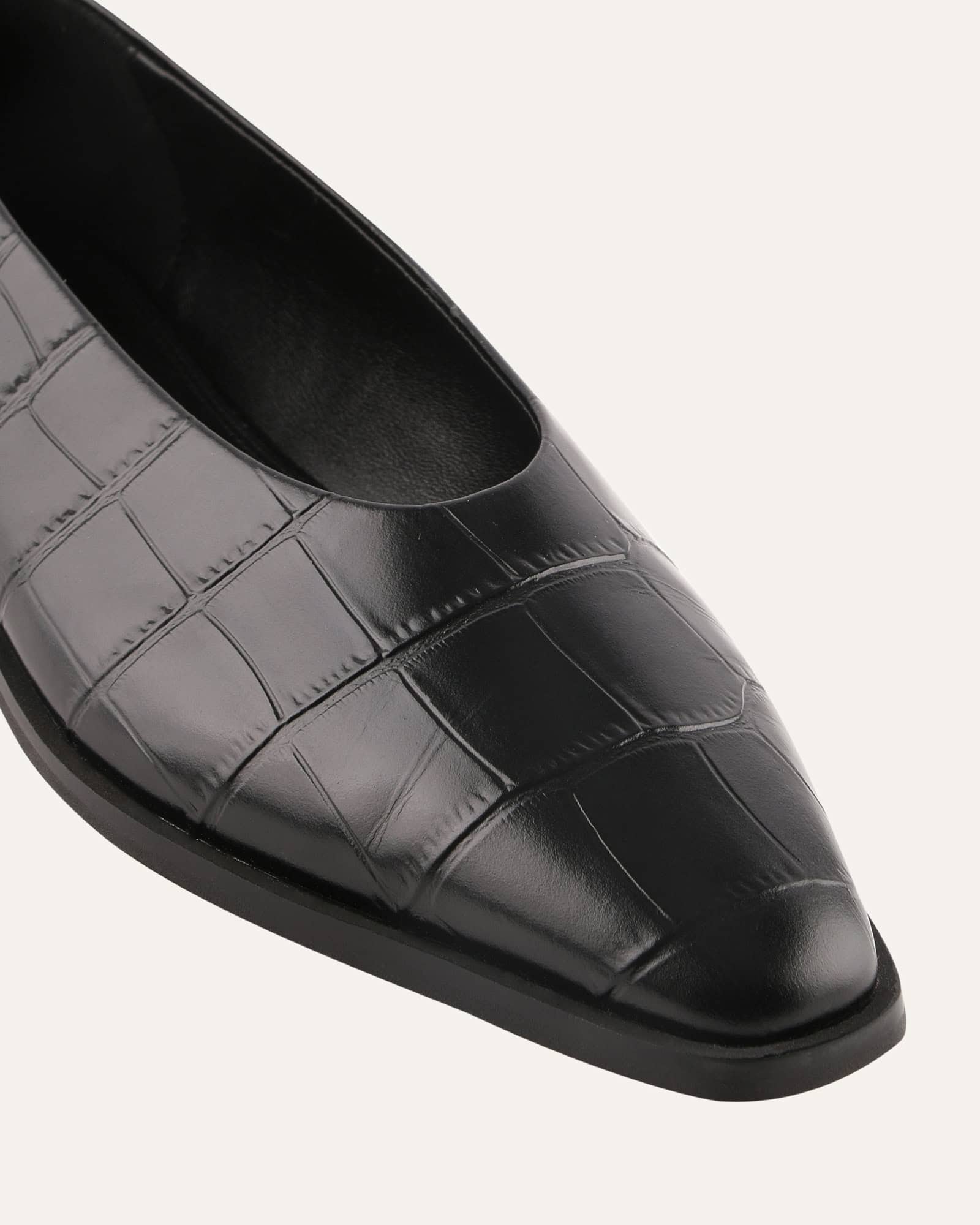 JAXON DRESS FLATS BLACK CROC - Image 4