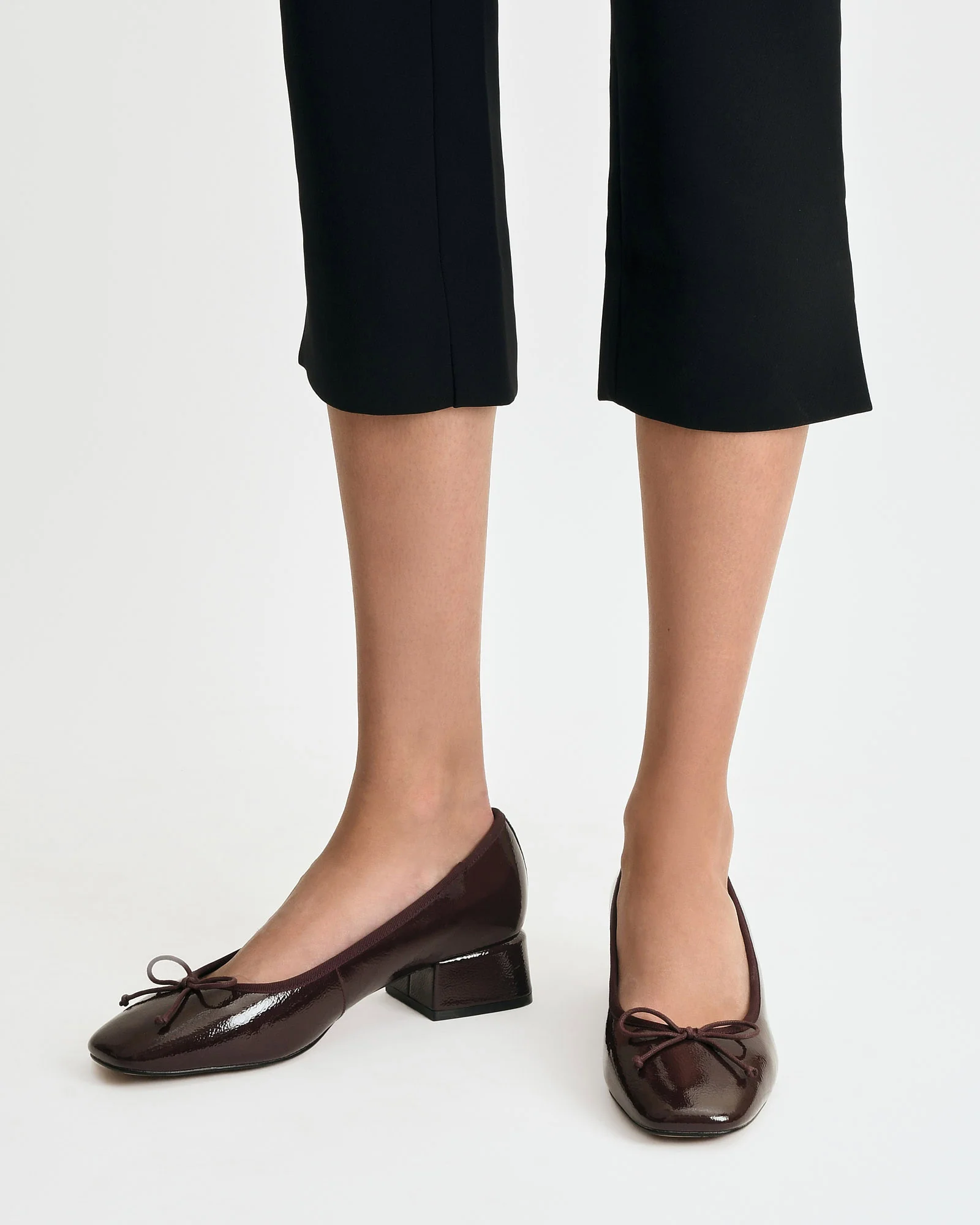 LARA LOW HEELS MERLOT CRINKLE PATENT - Image 2