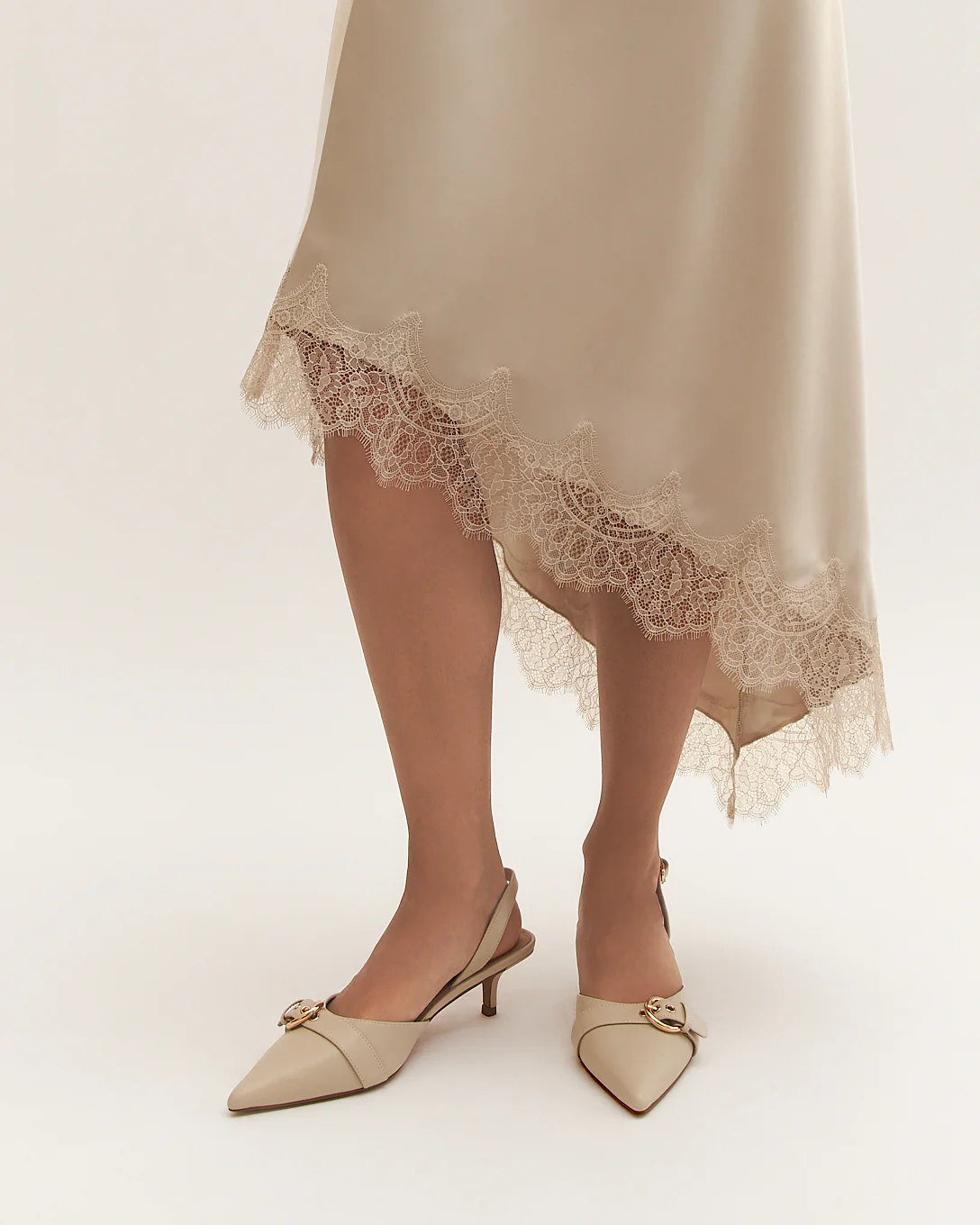 RANGER LOW HEELS OFF WHITE LEATHER - Image 2